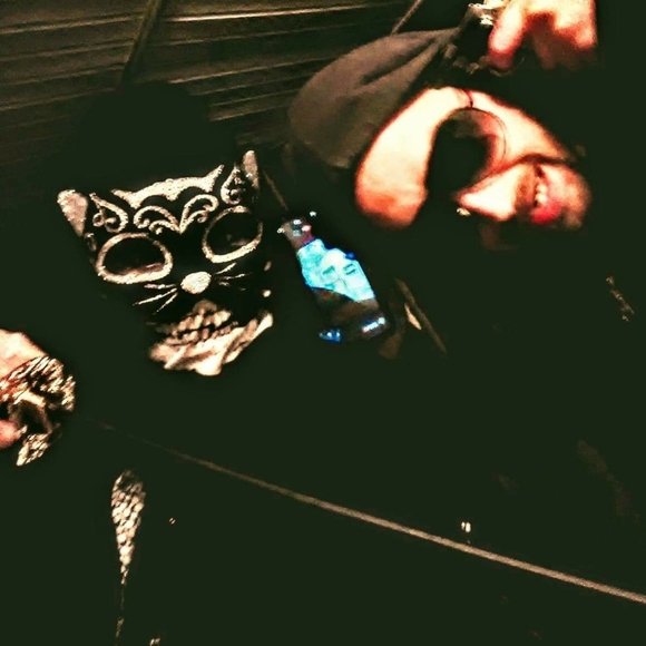 Meet your Posher, Matthew - Picture 2 of 4